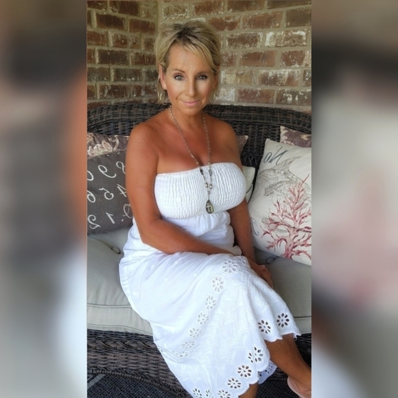 Meet your Posher, Karen - Picture 4 of 4